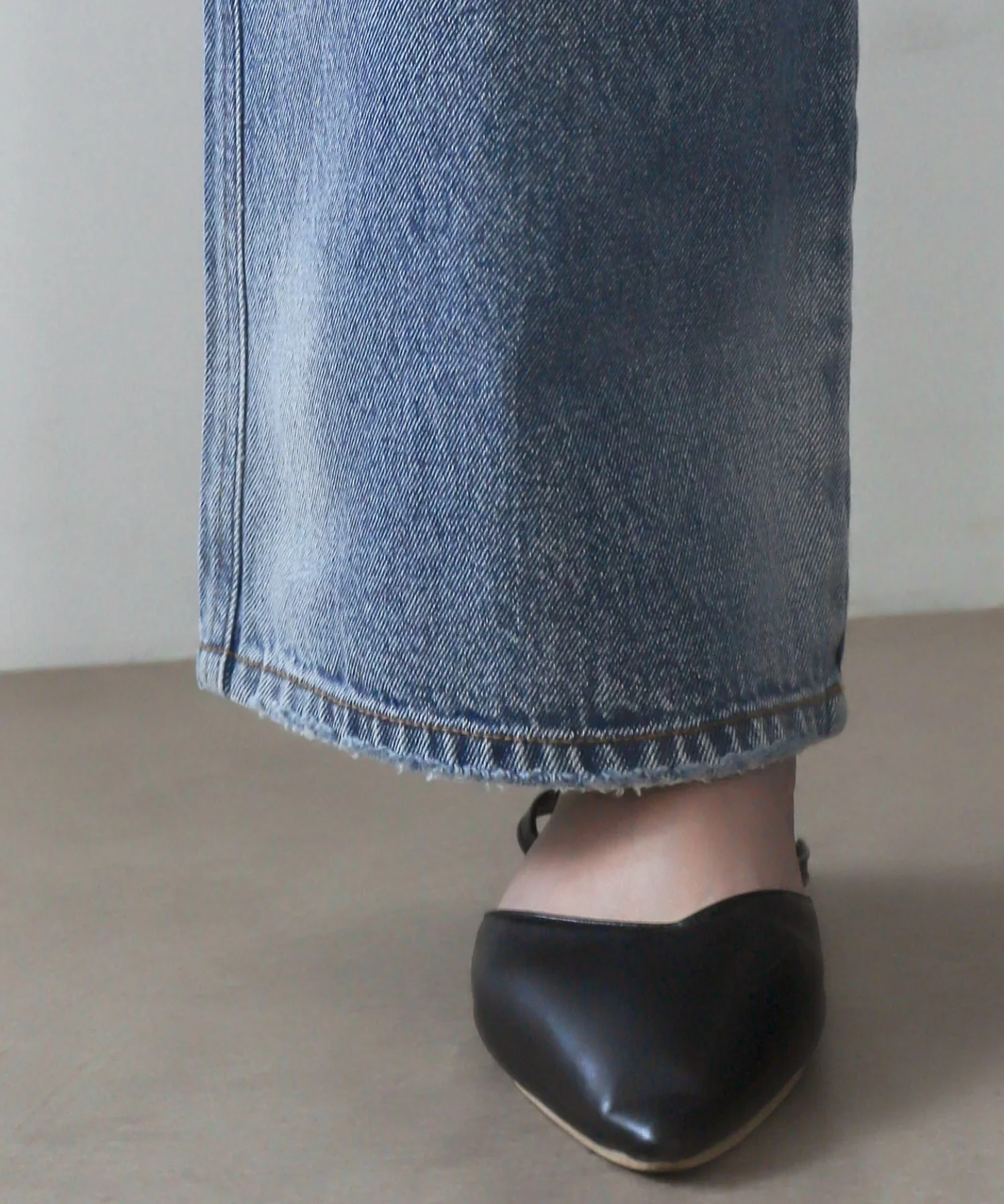 ストレートデニムパンツ - Image 16