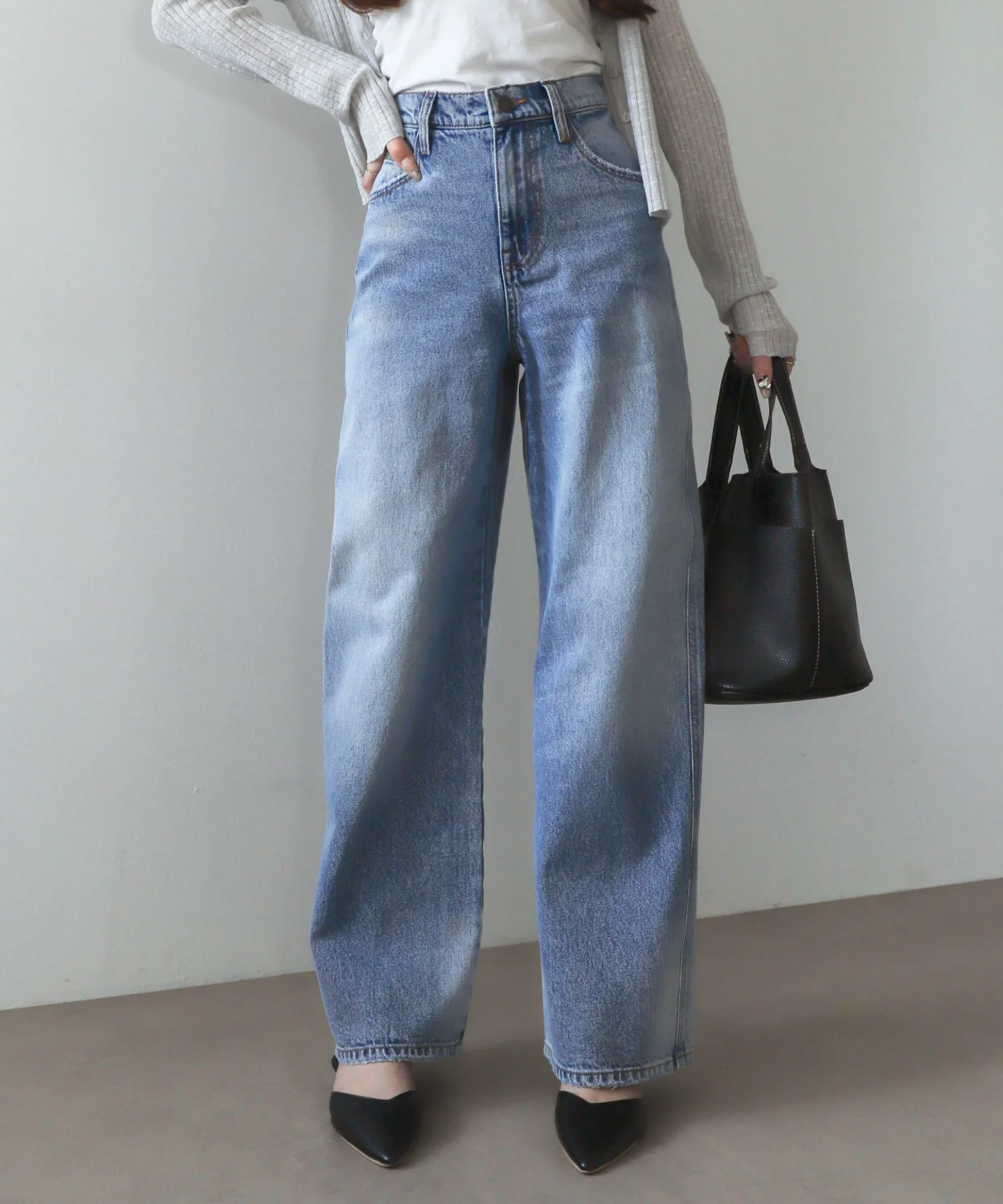 ストレートデニムパンツ - Image 2
