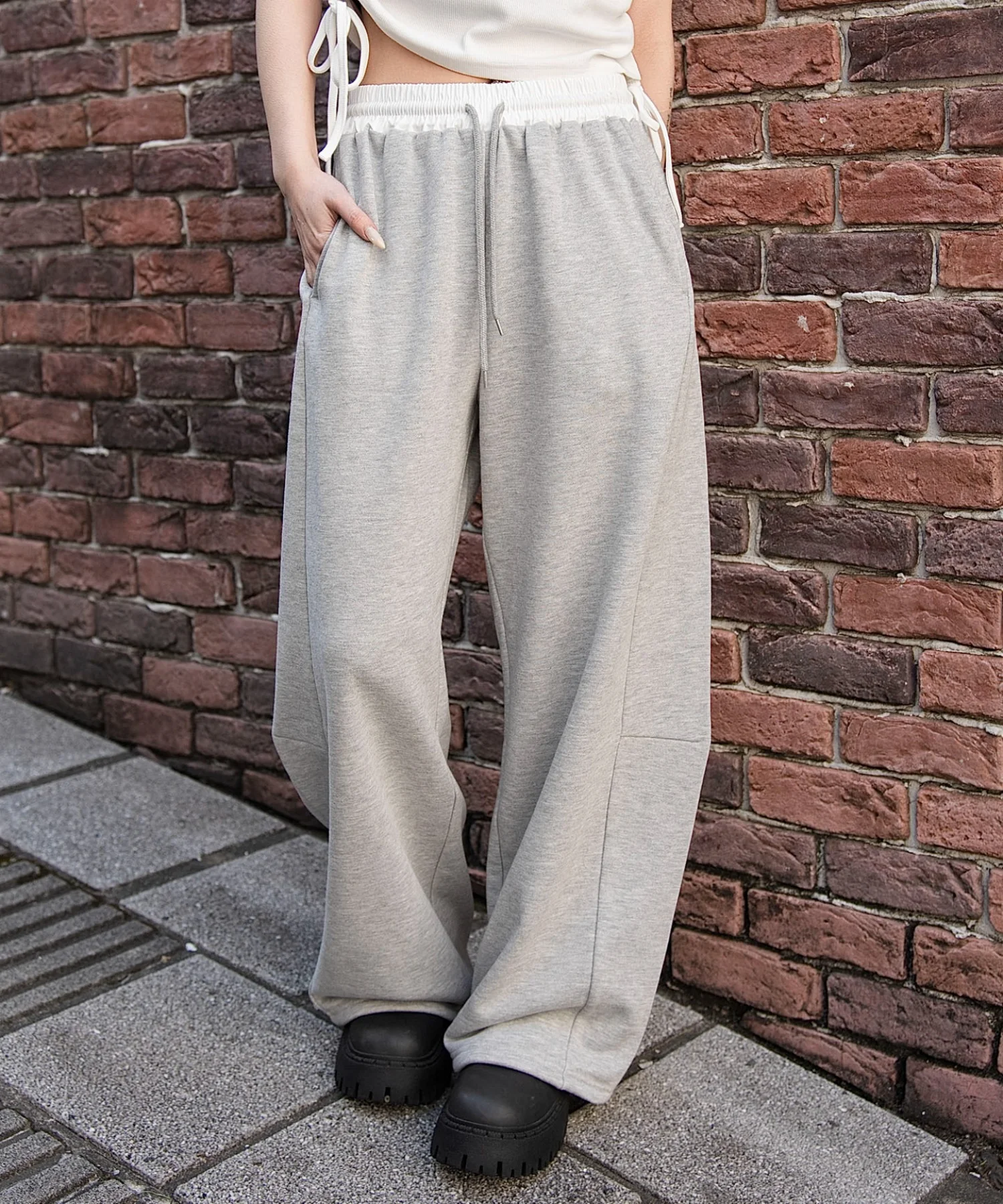 カーブデザインスウェットパンツ - Image 10