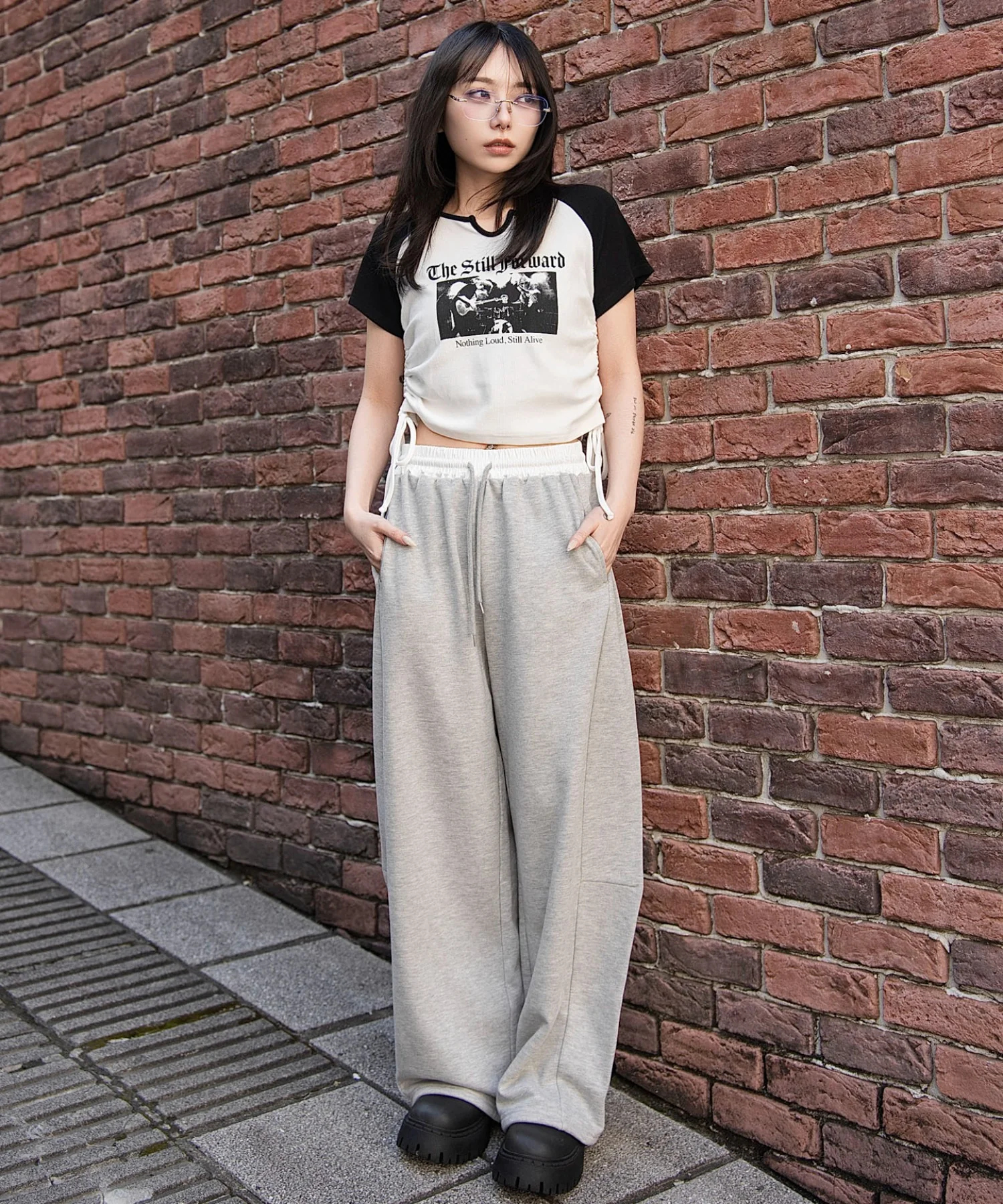 カーブデザインスウェットパンツ - Image 13