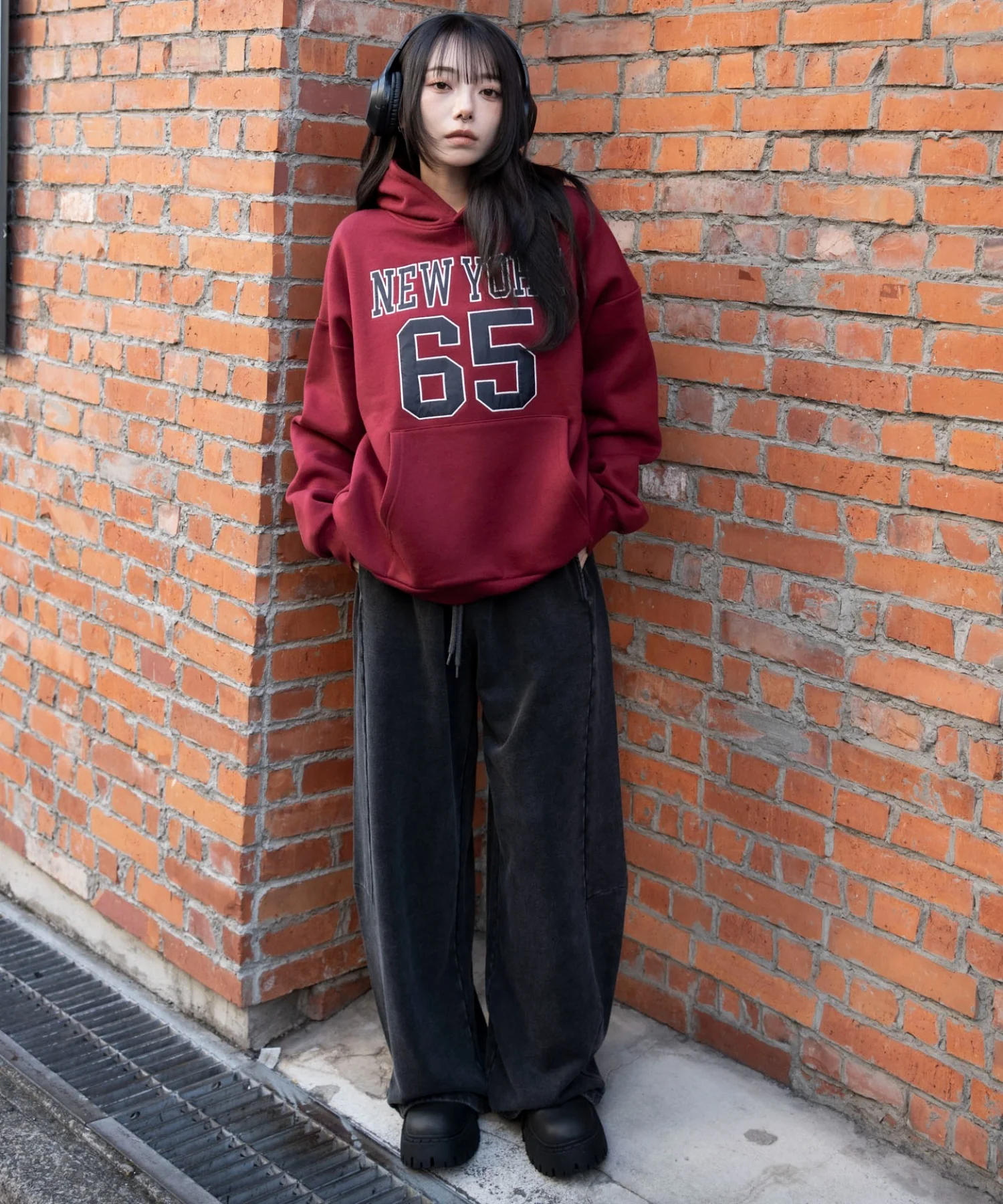 カーブデザインスウェットパンツ - Image 7