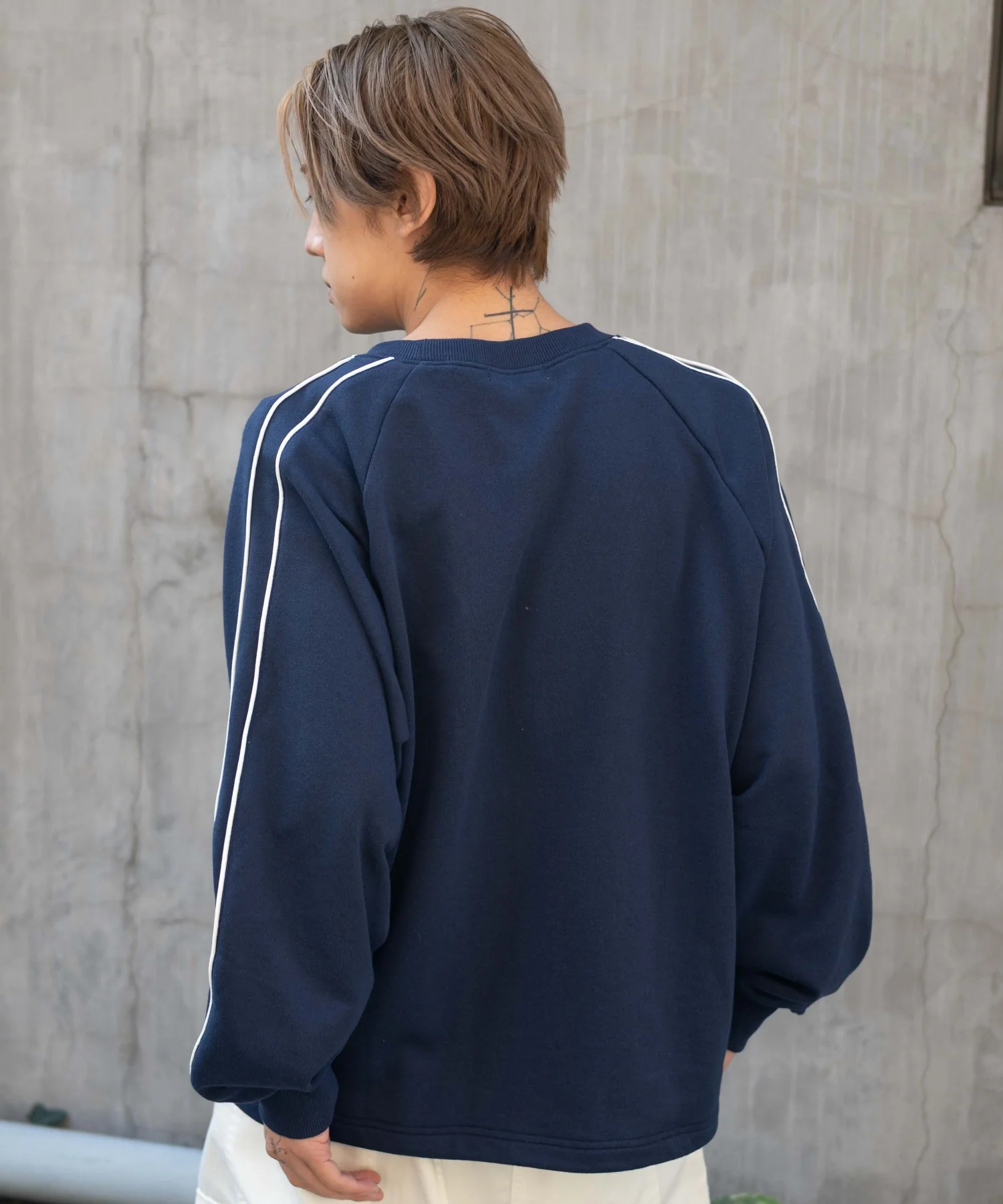 ショートドロストラインプルオーバー - Image 15