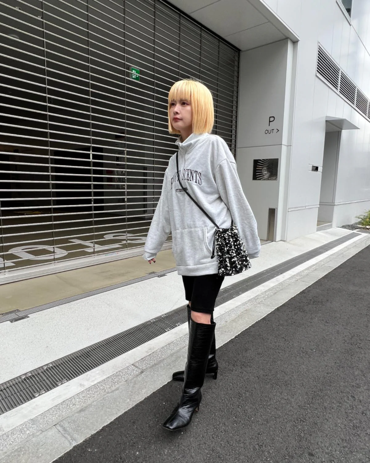ハーフジップロゴスウェット - Image 10