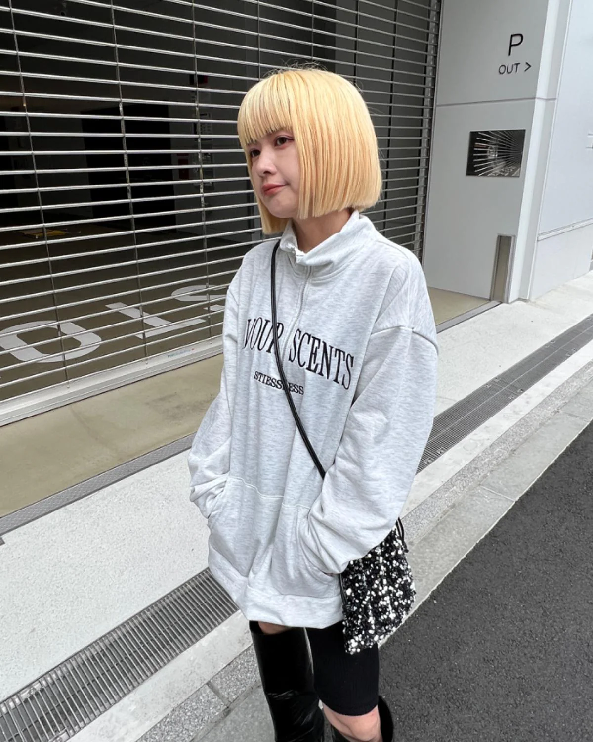 ハーフジップロゴスウェット - Image 12