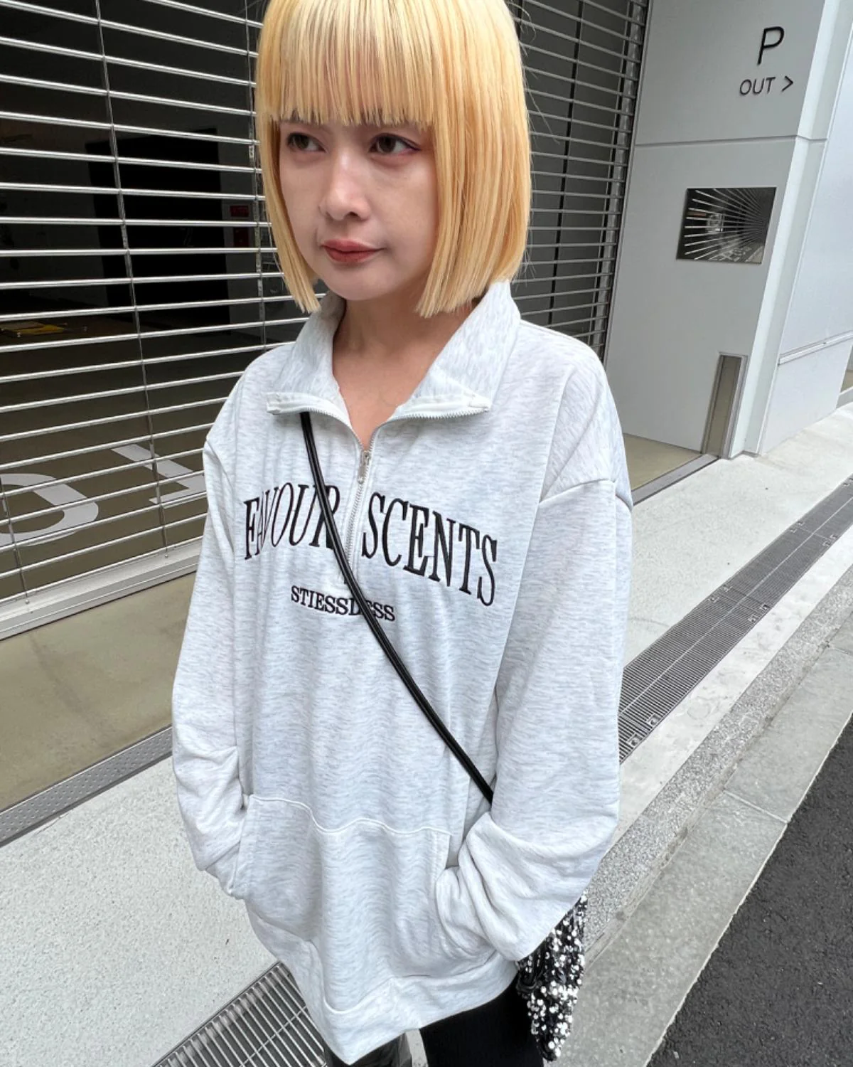 ハーフジップロゴスウェット - Image 16