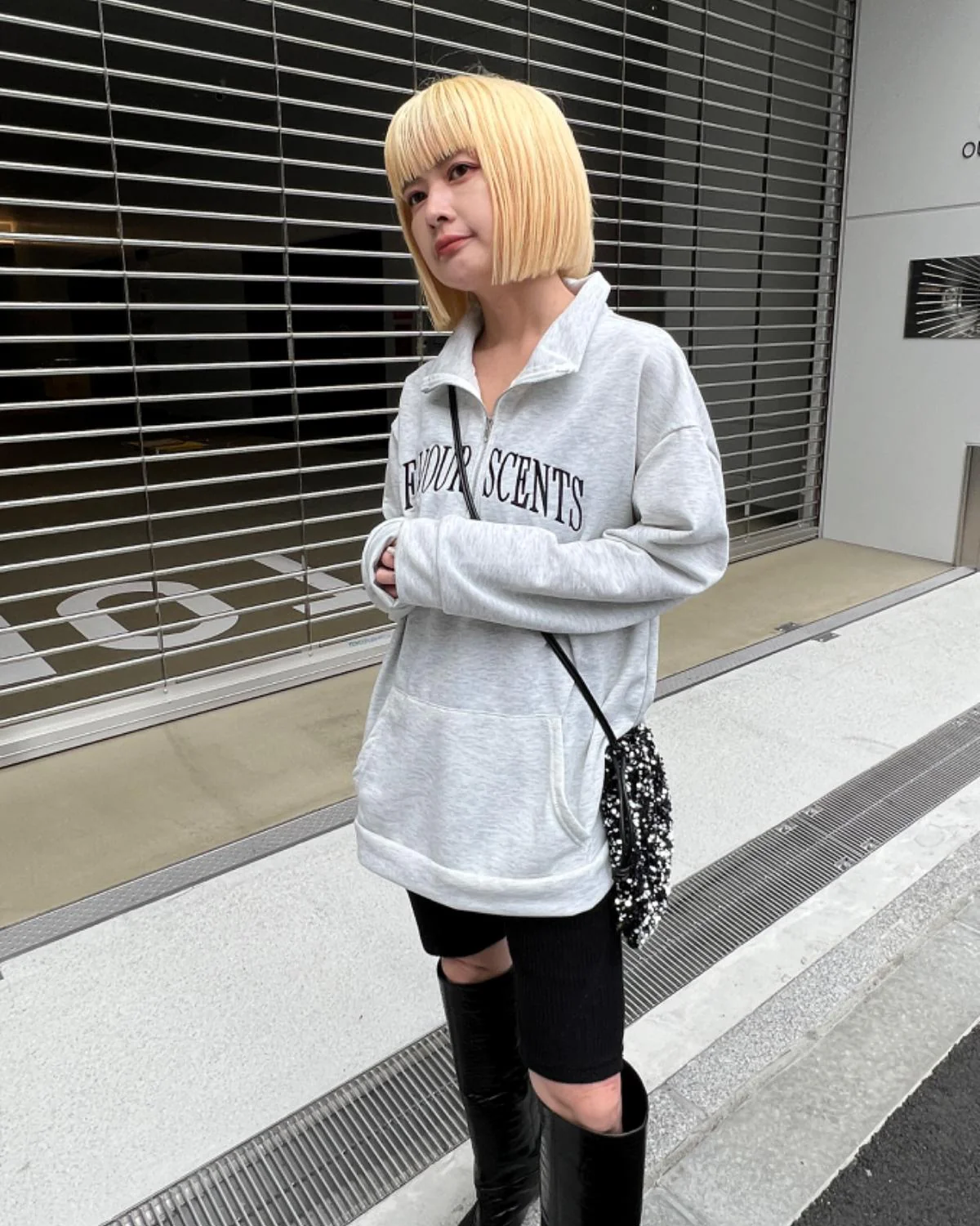 ハーフジップロゴスウェット - Image 17