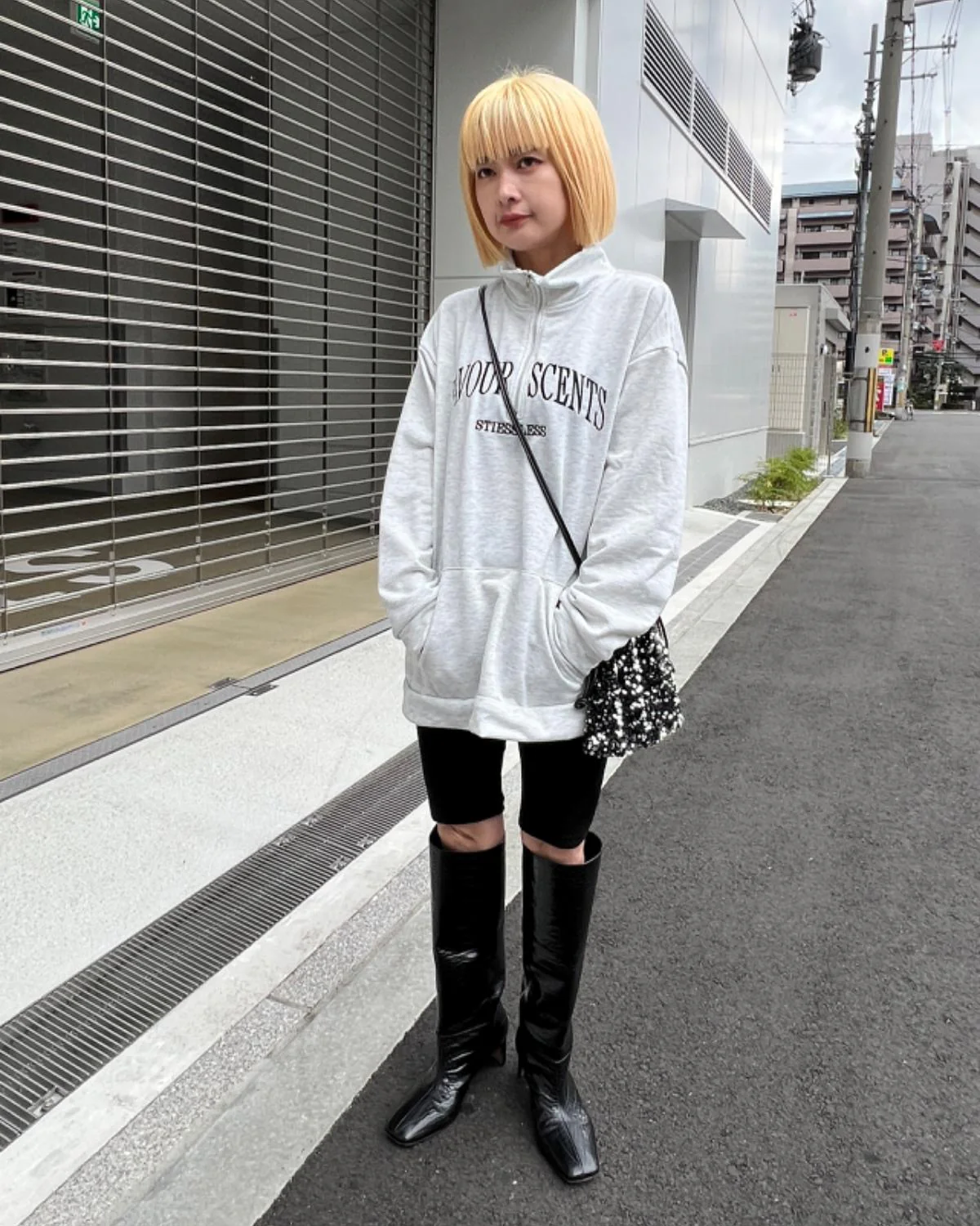 ハーフジップロゴスウェット - Image 5