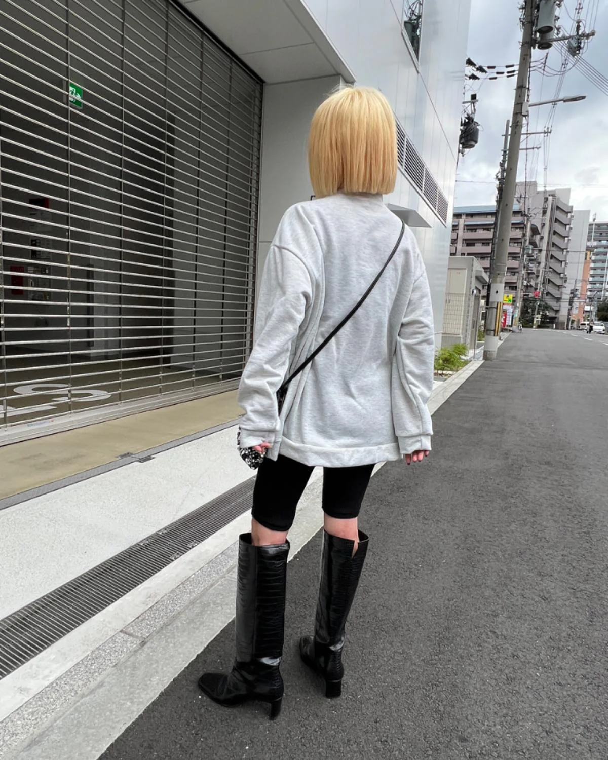 ハーフジップロゴスウェット - Image 8
