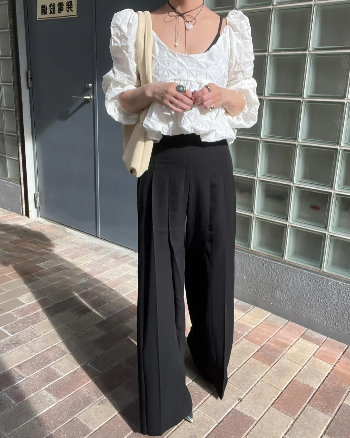 タックワイドフレアパンツ - Image 12