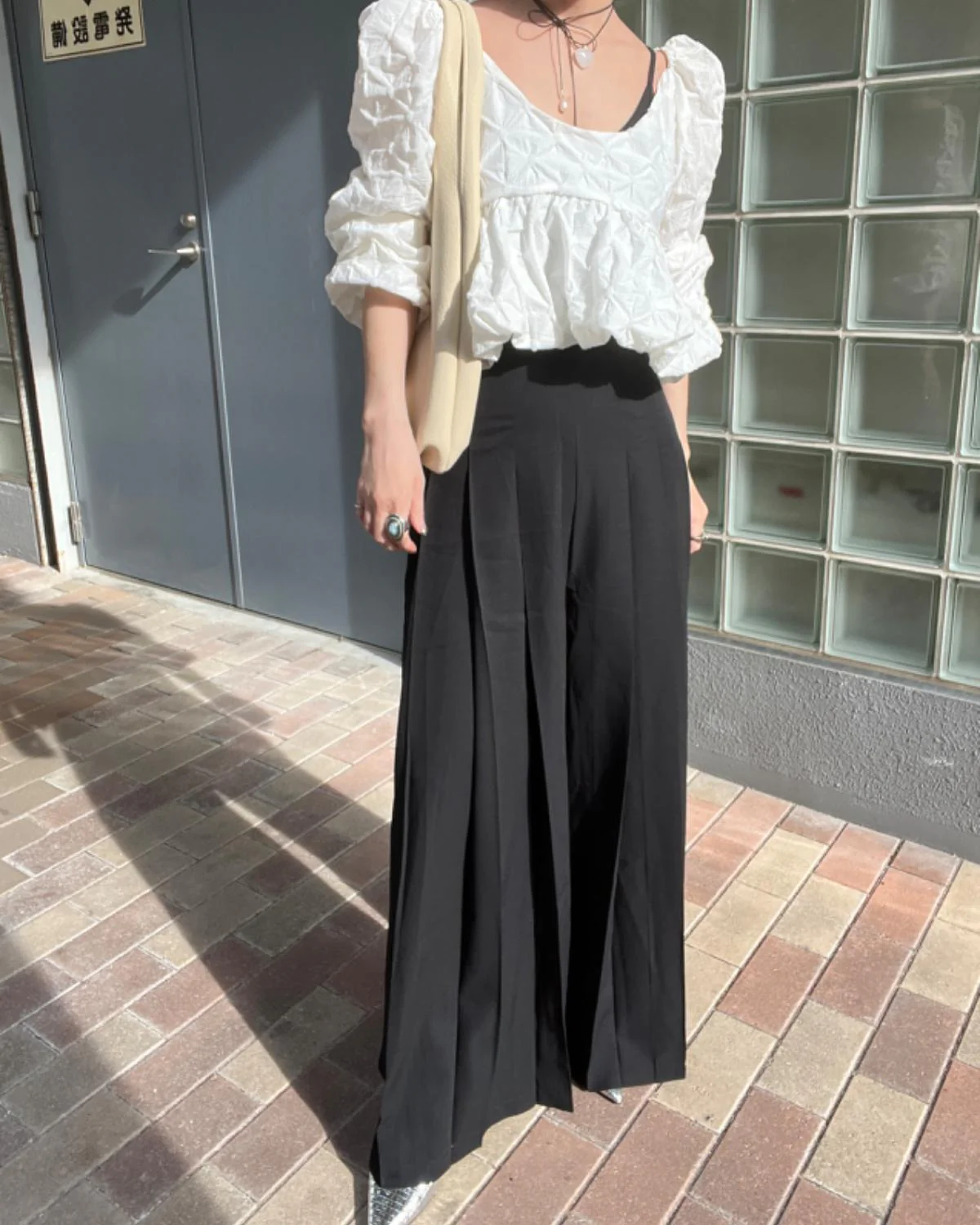 タックワイドフレアパンツ - Image 13
