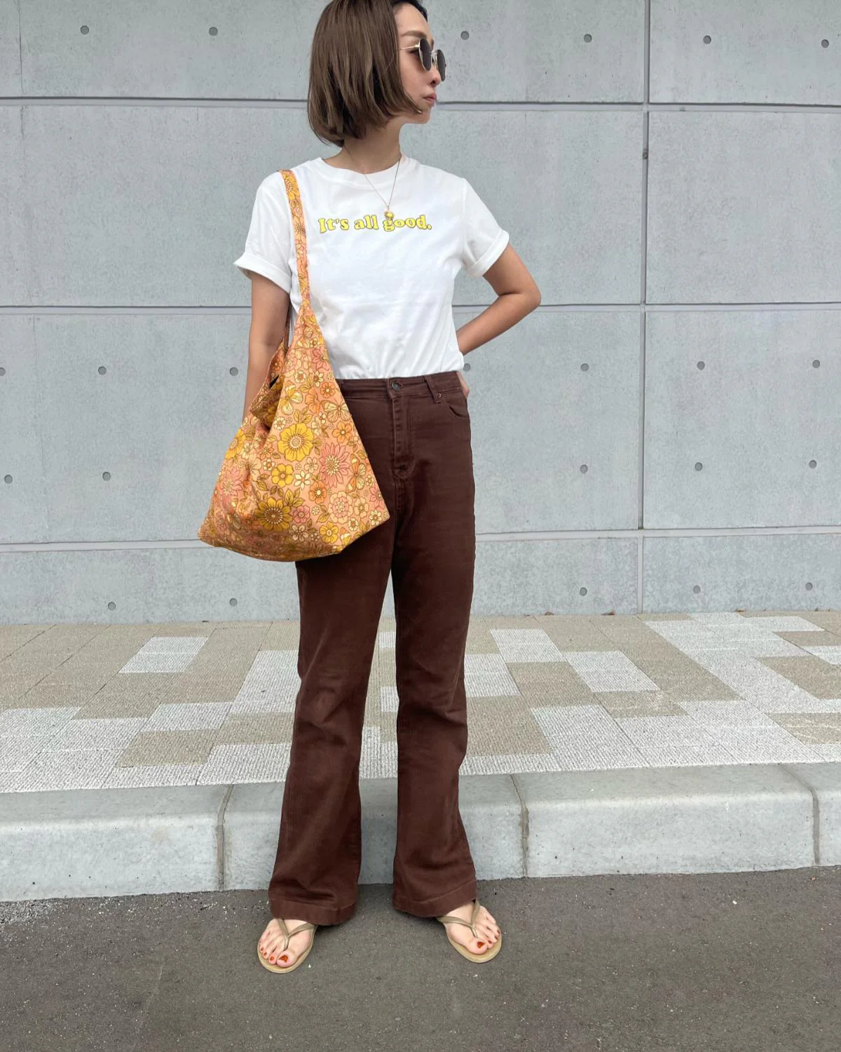 ロゴグラフィックTシャツ - Image 16