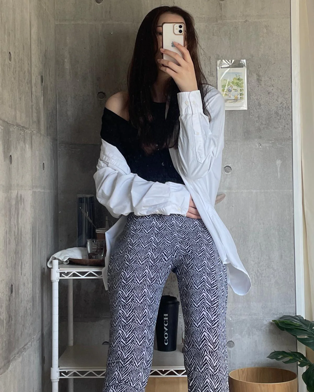 ジオメトリックスリットパンツ - Image 15