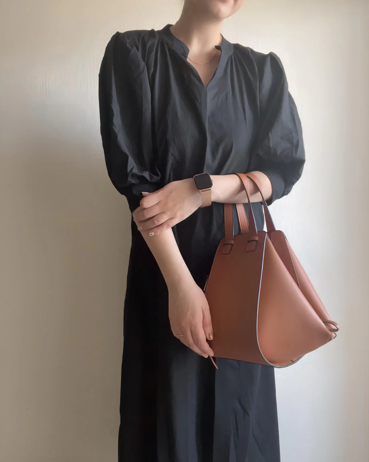 キーネックロングワンピース - Image 2