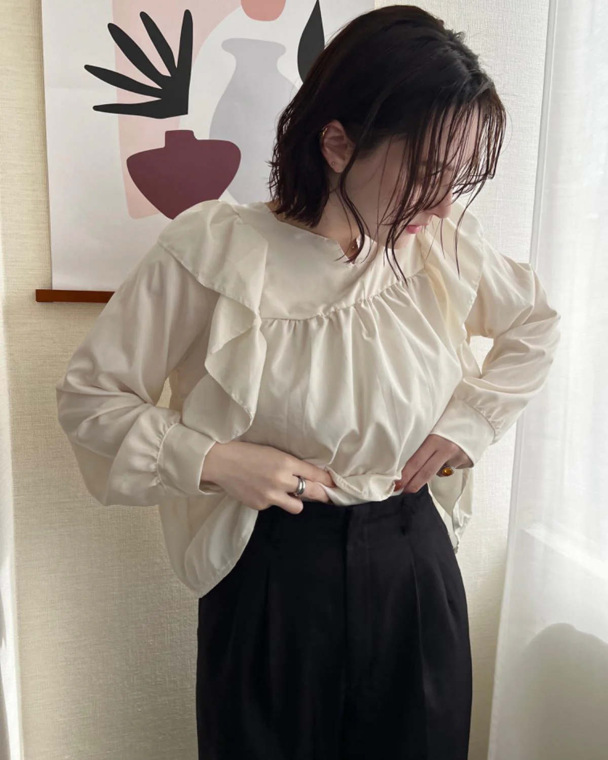 キーネックフリルブラウス - Image 7
