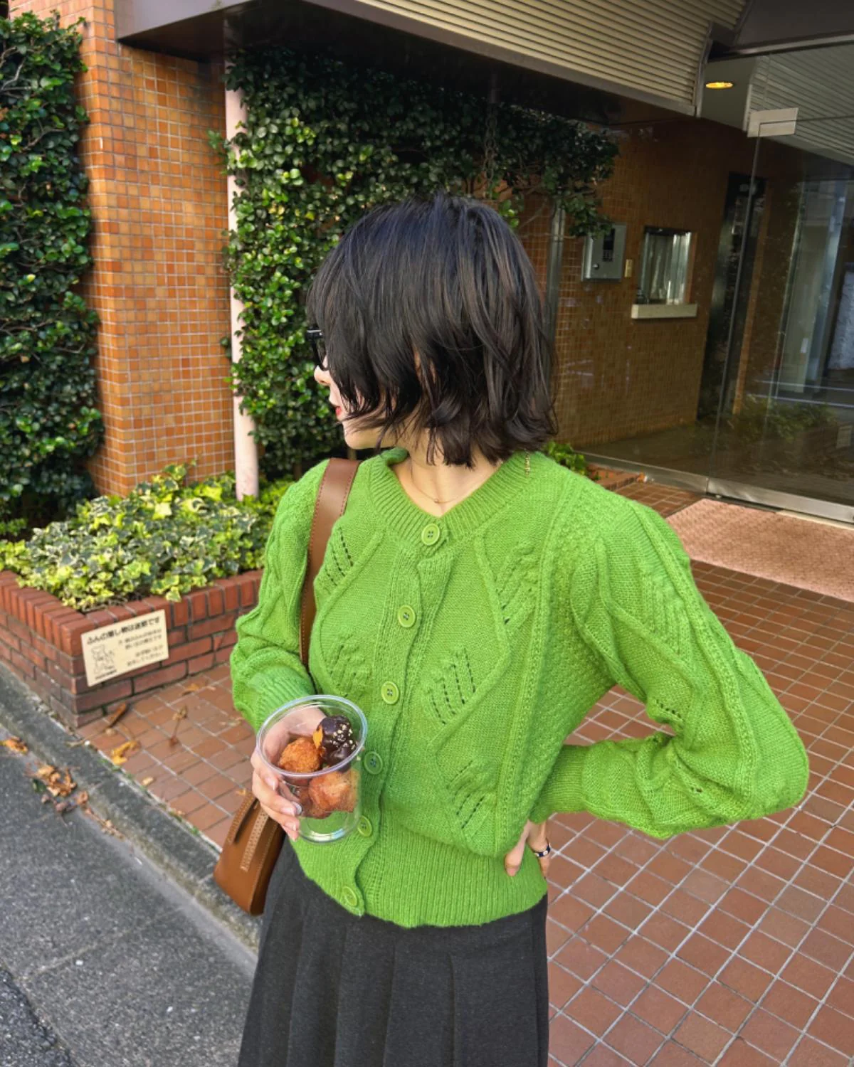 スタンダードニットカーディガン