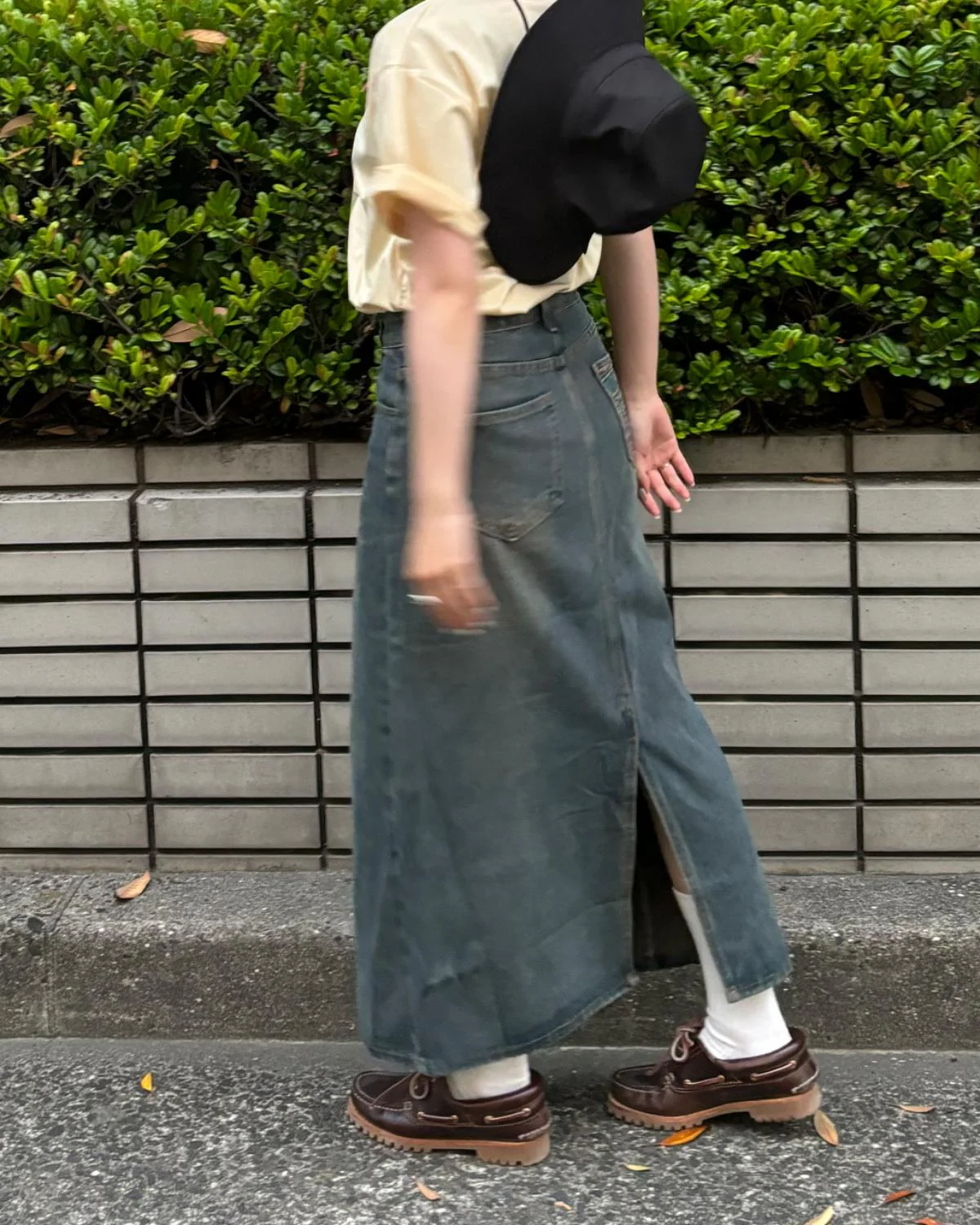 バックスリットデニムスカート - Image 2