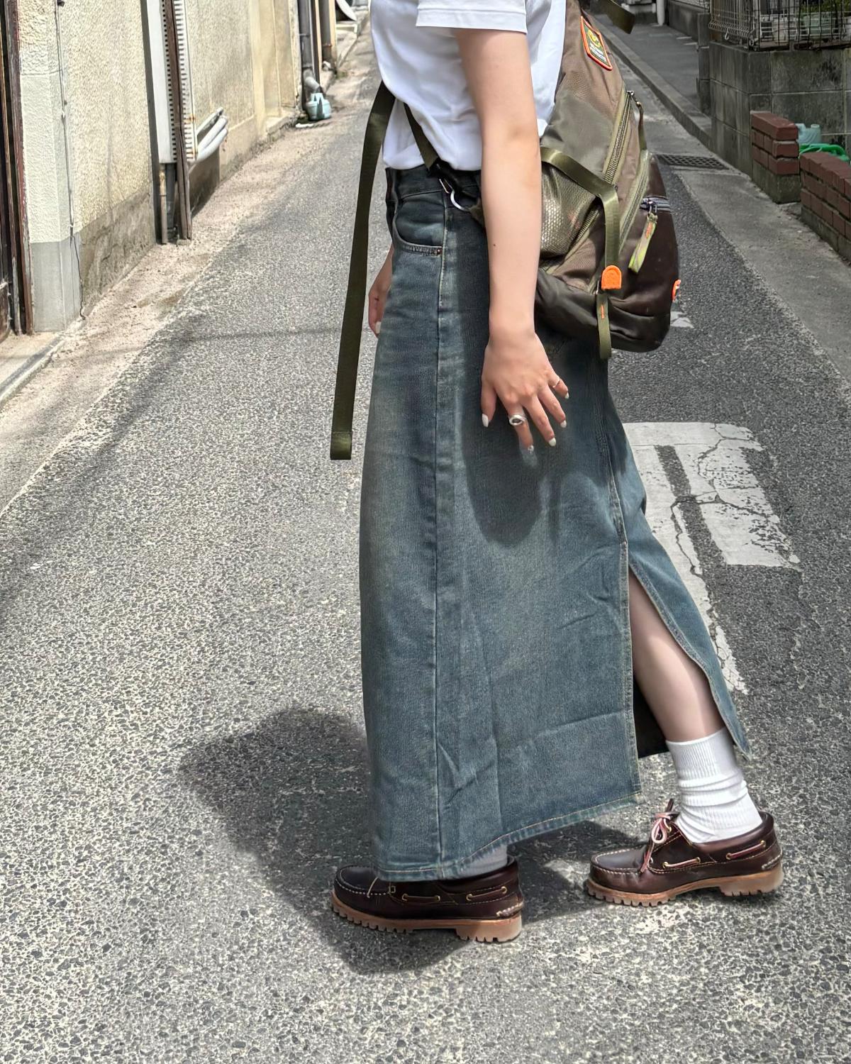 バックスリットデニムスカート - Image 4