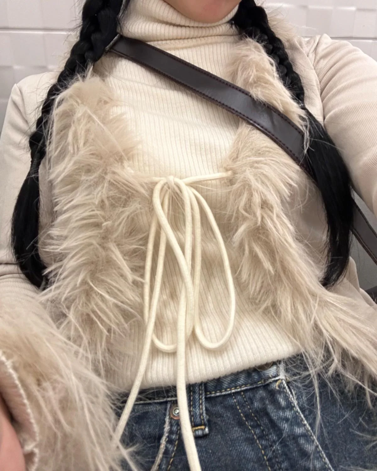 Vネックフロントリボンカーディガン - Image 5
