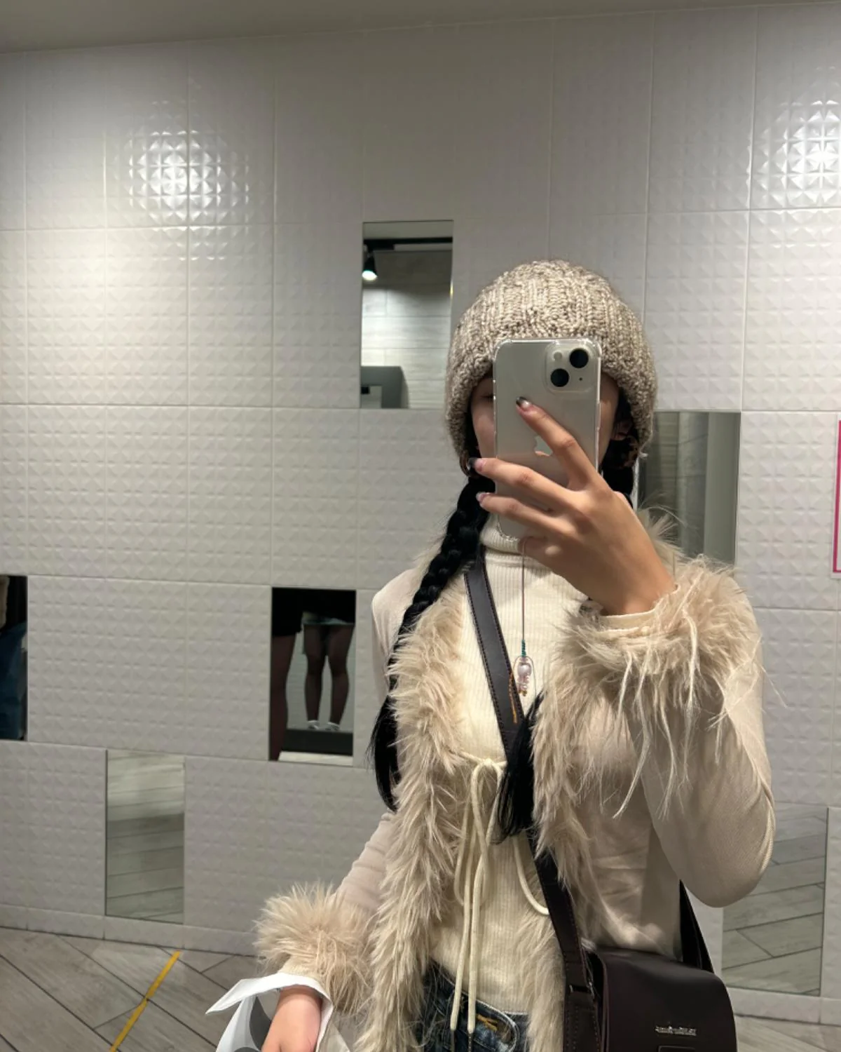Vネックフロントリボンカーディガン - Image 6