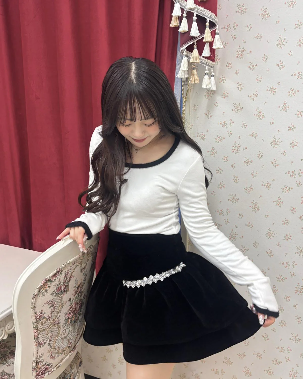 ポイントレースベロアミニスカート - Image 2