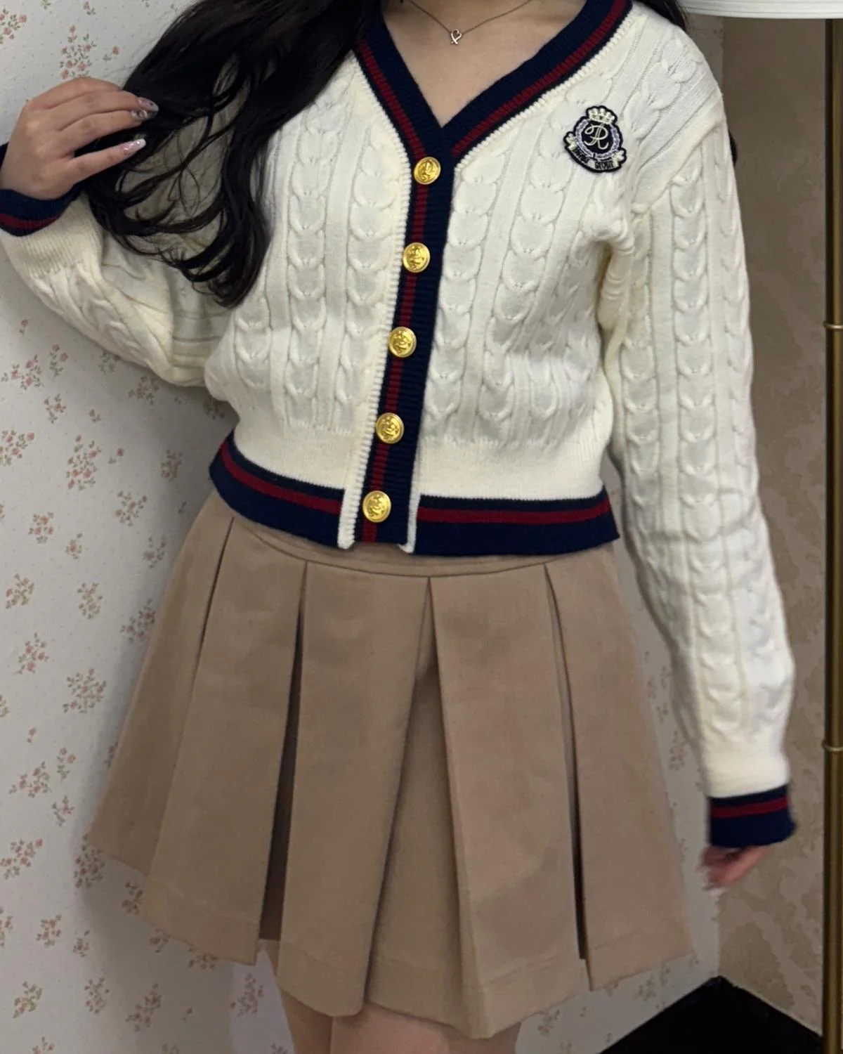エンブレムデザインカーディガン - Image 4