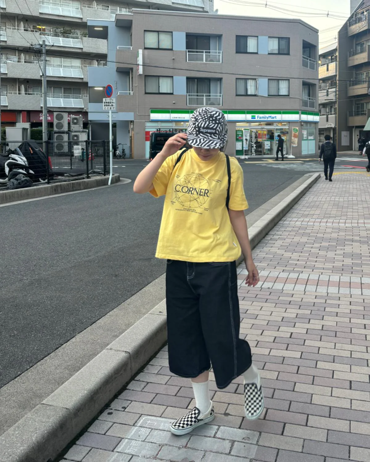 ワンポイントワイドデニムハーフパンツ - Image 2
