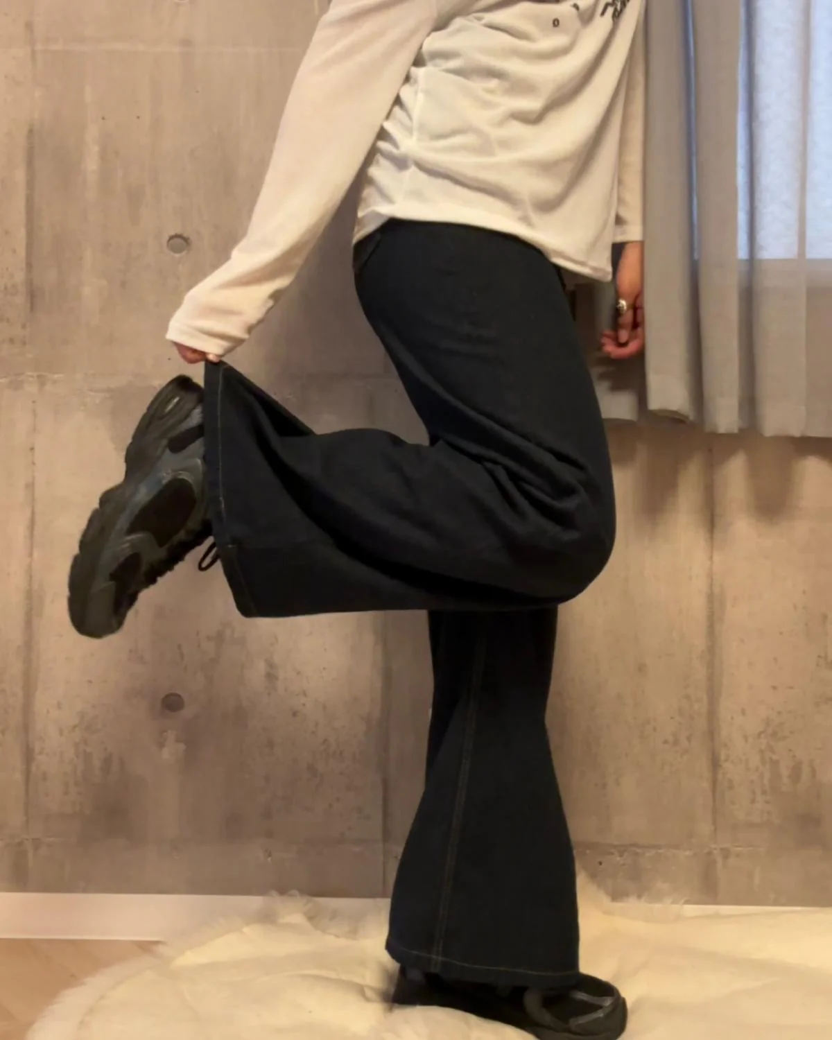 スタンダードワイドデニムパンツ - Image 4