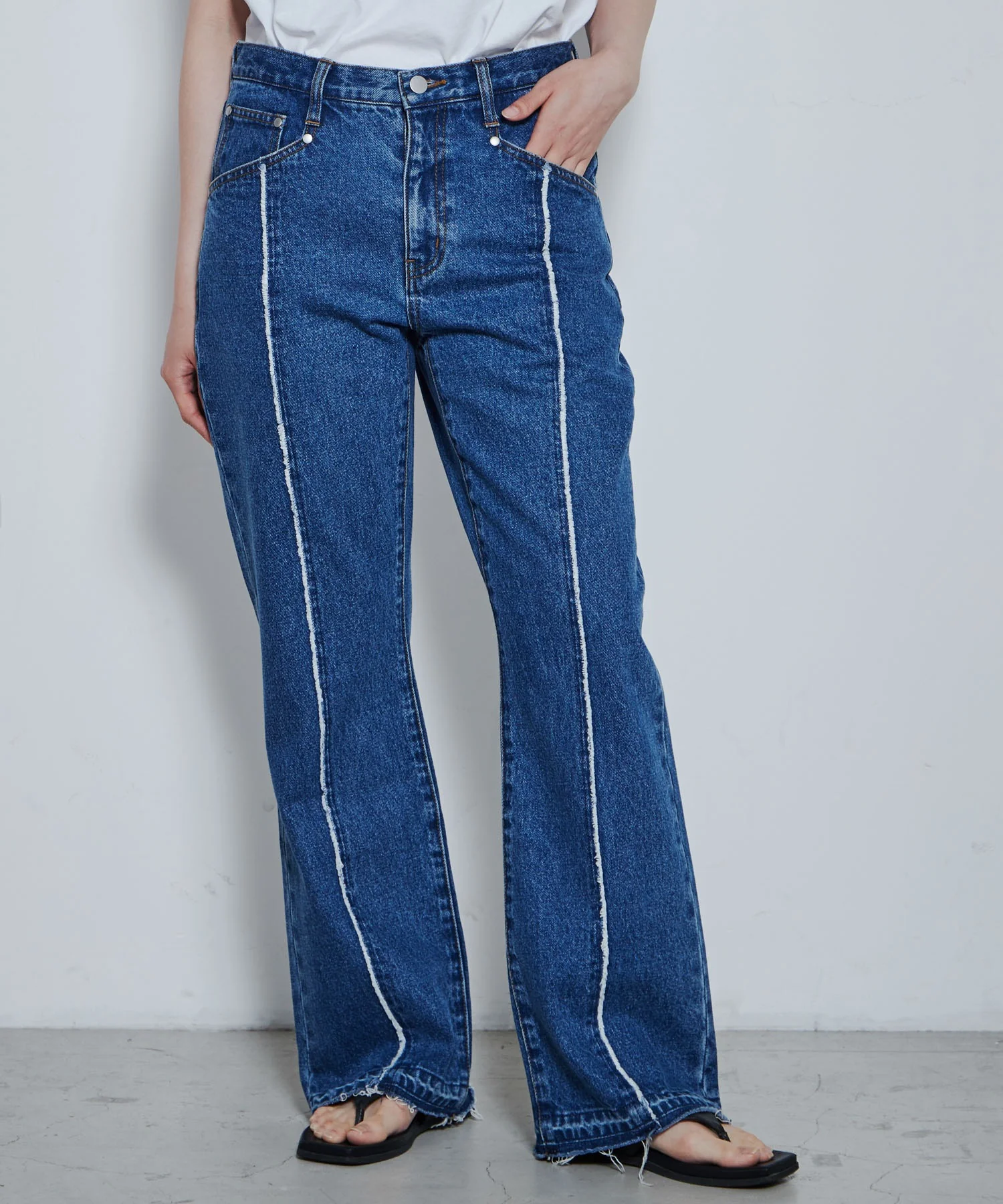 フリンジフレアデニムパンツ - Image 17