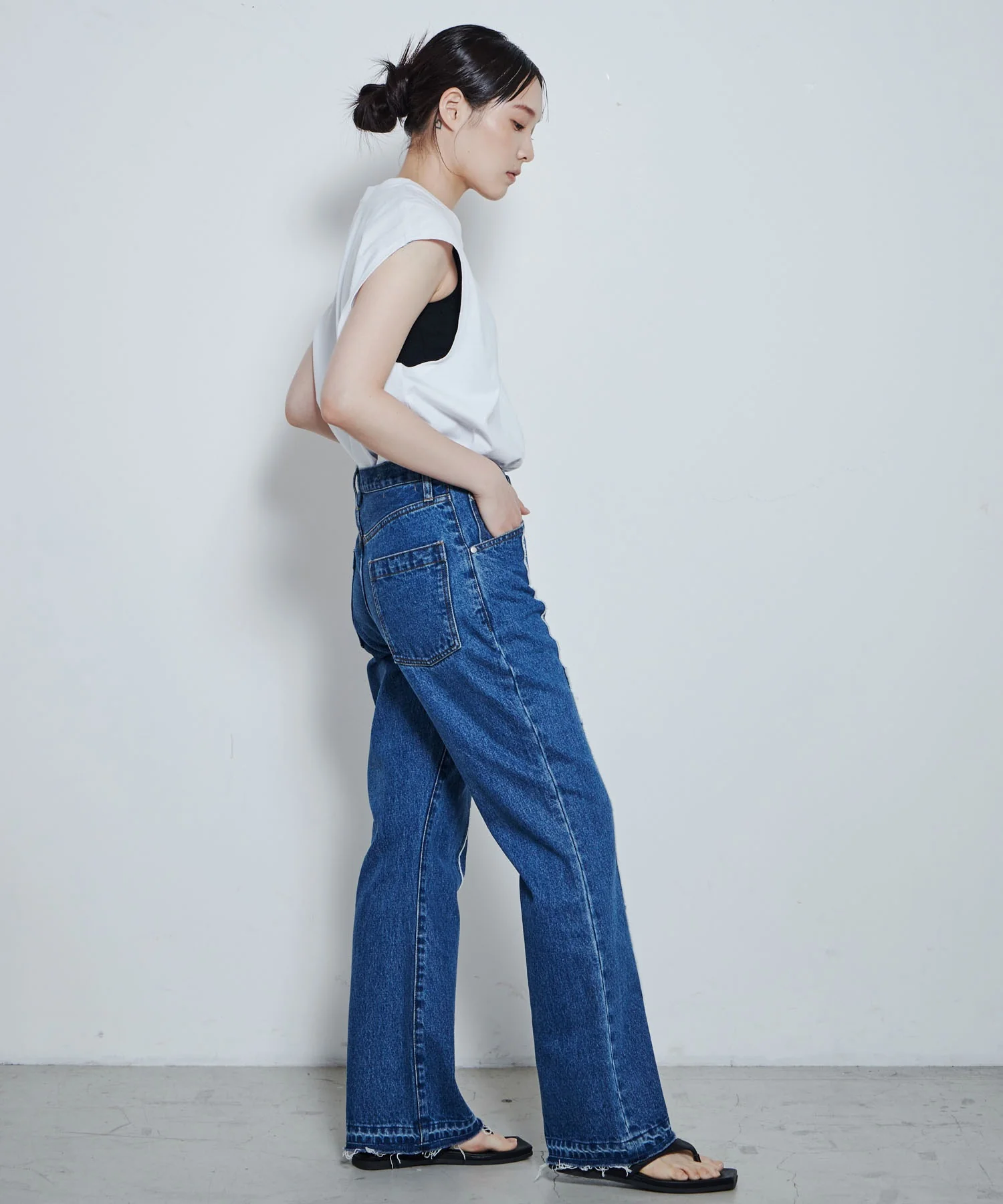 フリンジフレアデニムパンツ - Image 18