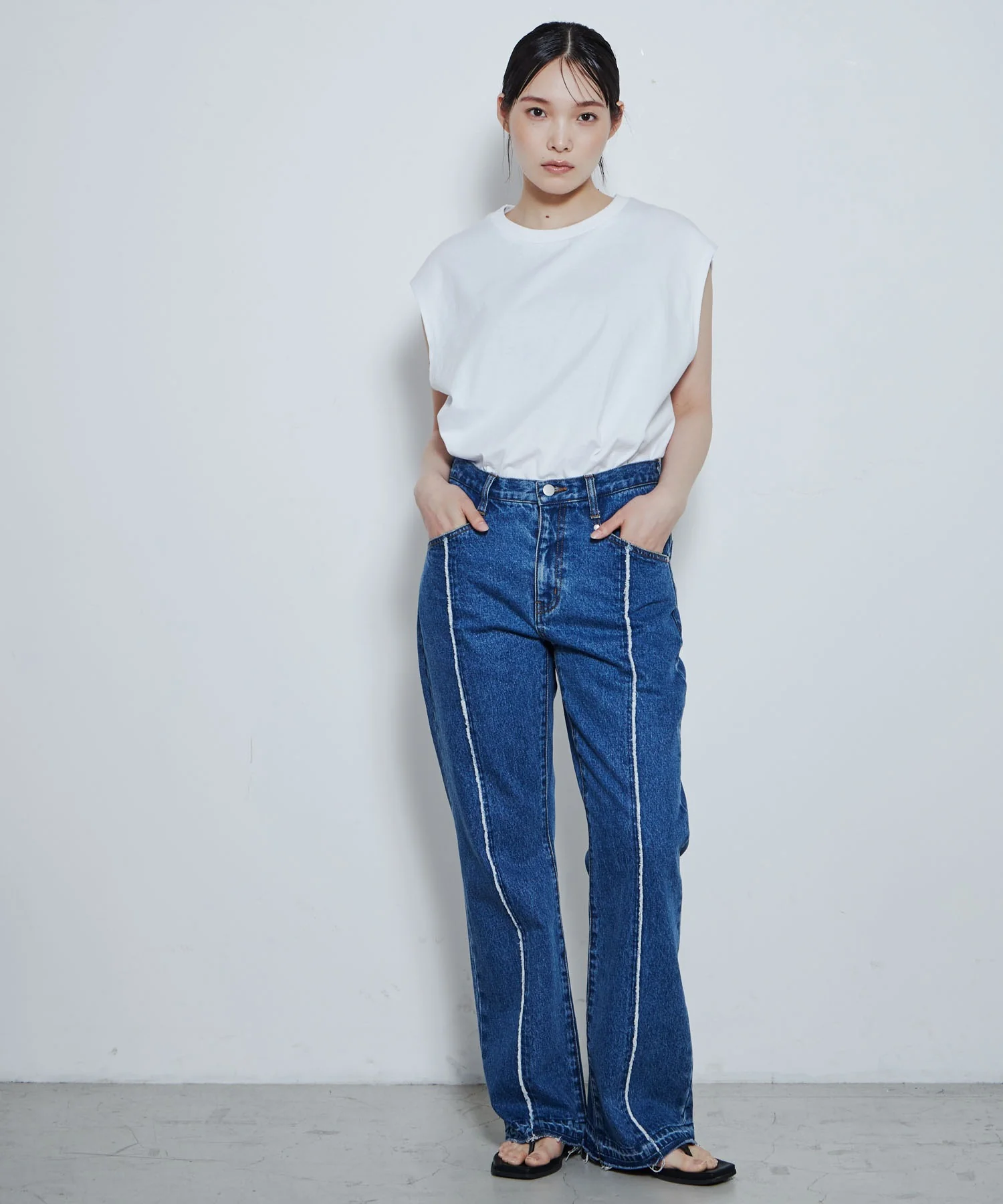 フリンジフレアデニムパンツ - Image 4