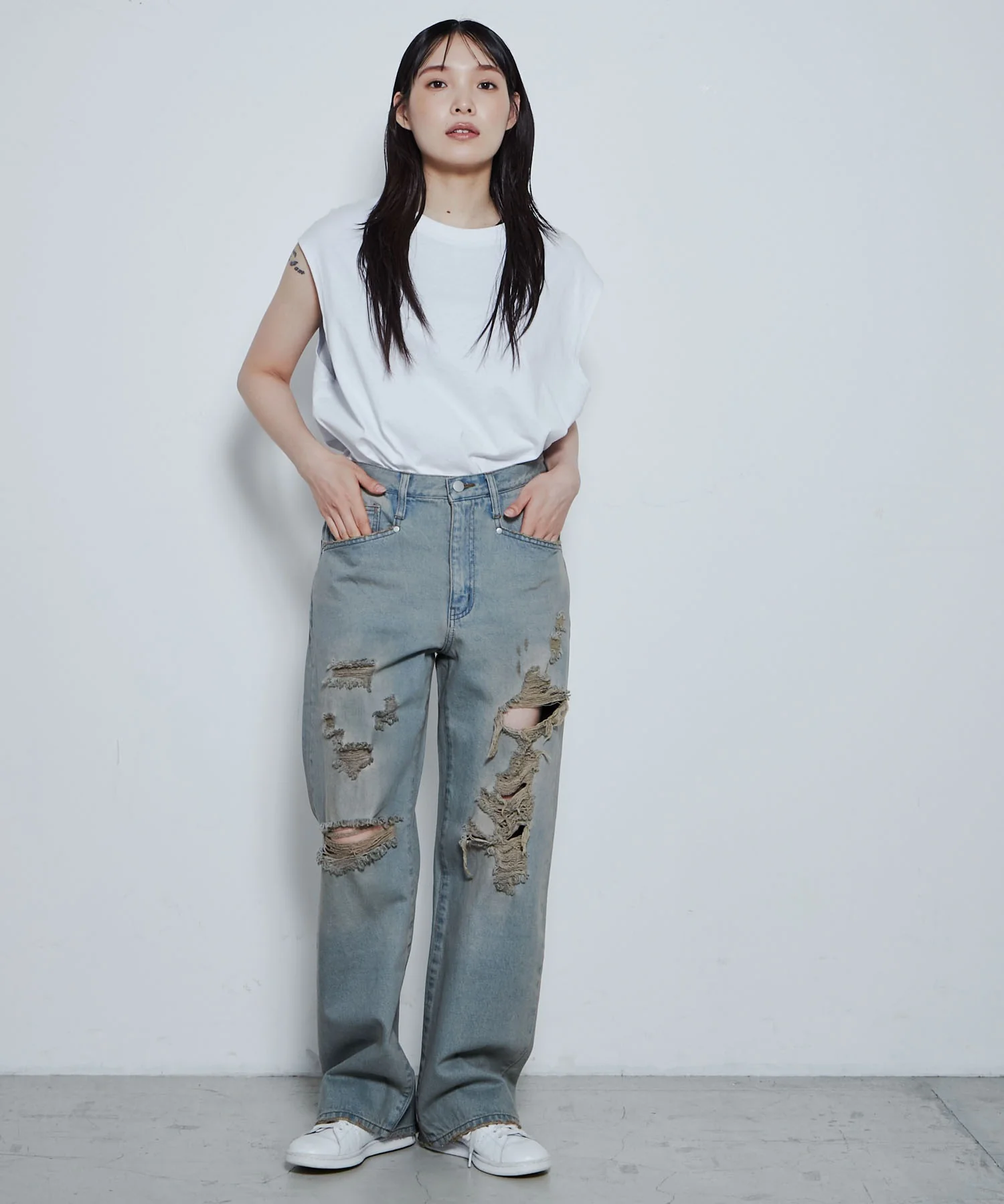 ダメージデニムワイドパンツ - Image 32