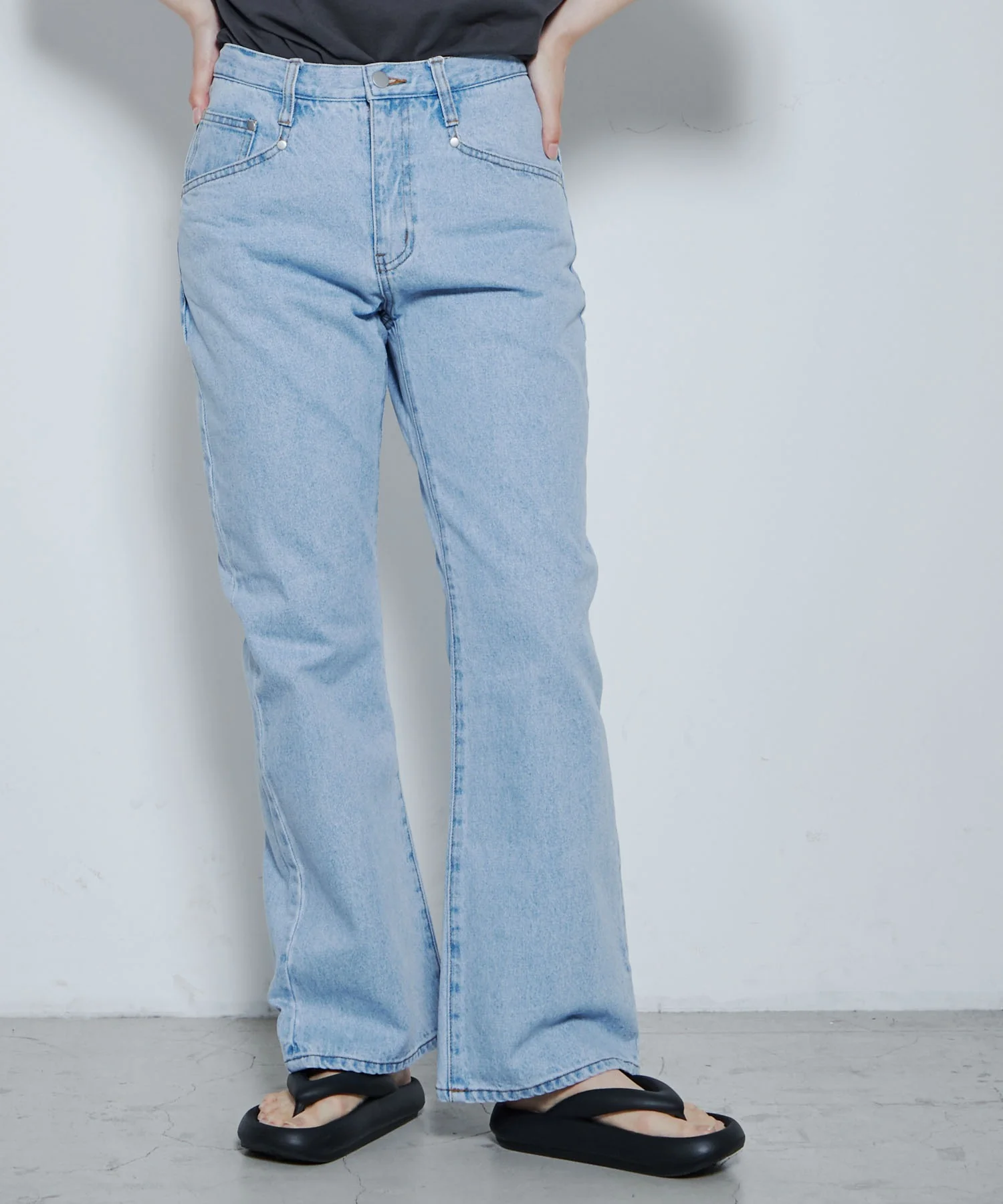 フレアデニムパンツ - Image 11