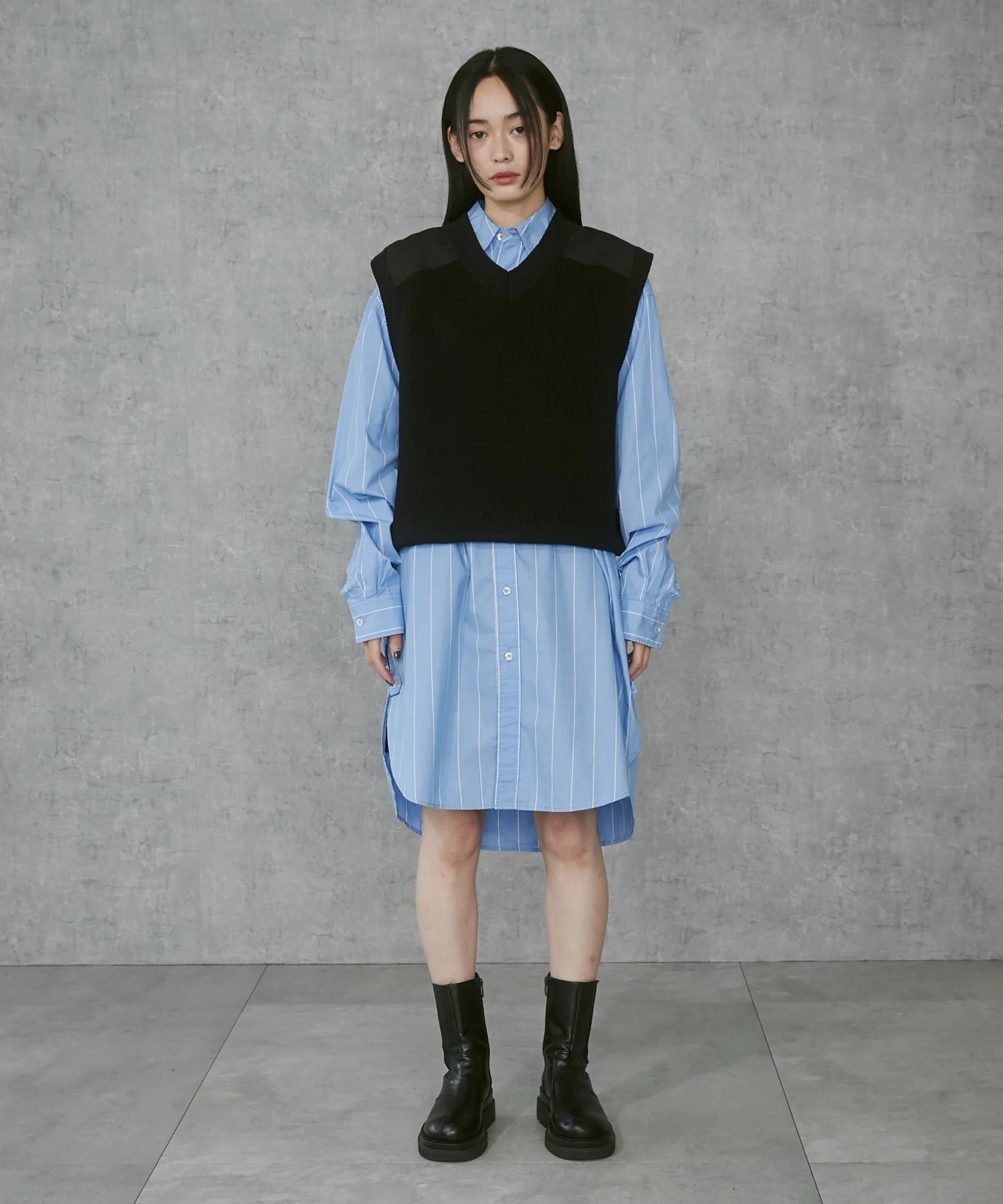 Vネックニットベスト - Image 28