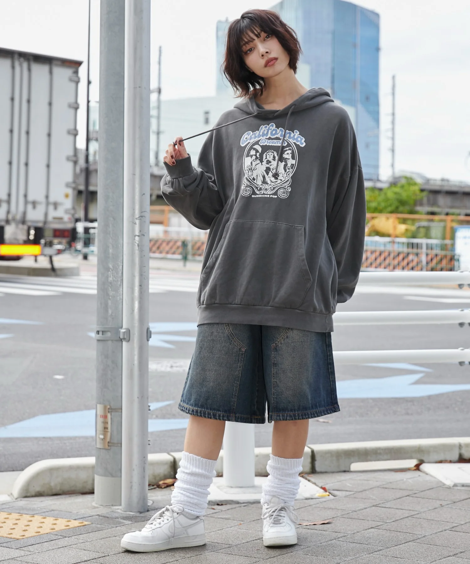 ピグメントグラフィックプルパーカー - Image 10
