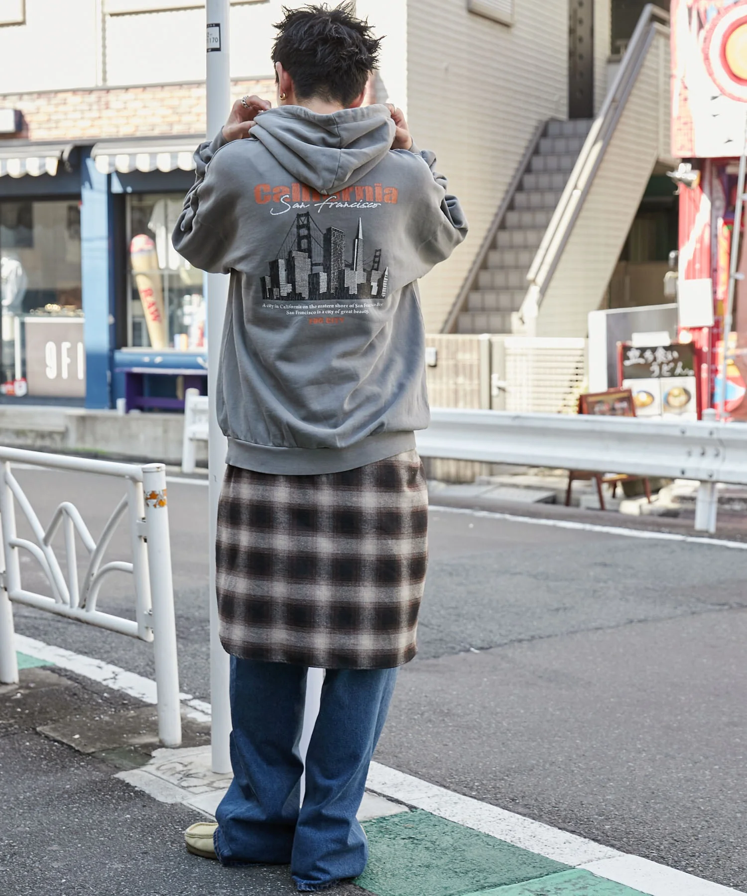 ピグメントグラフィックプルパーカー - Image 13