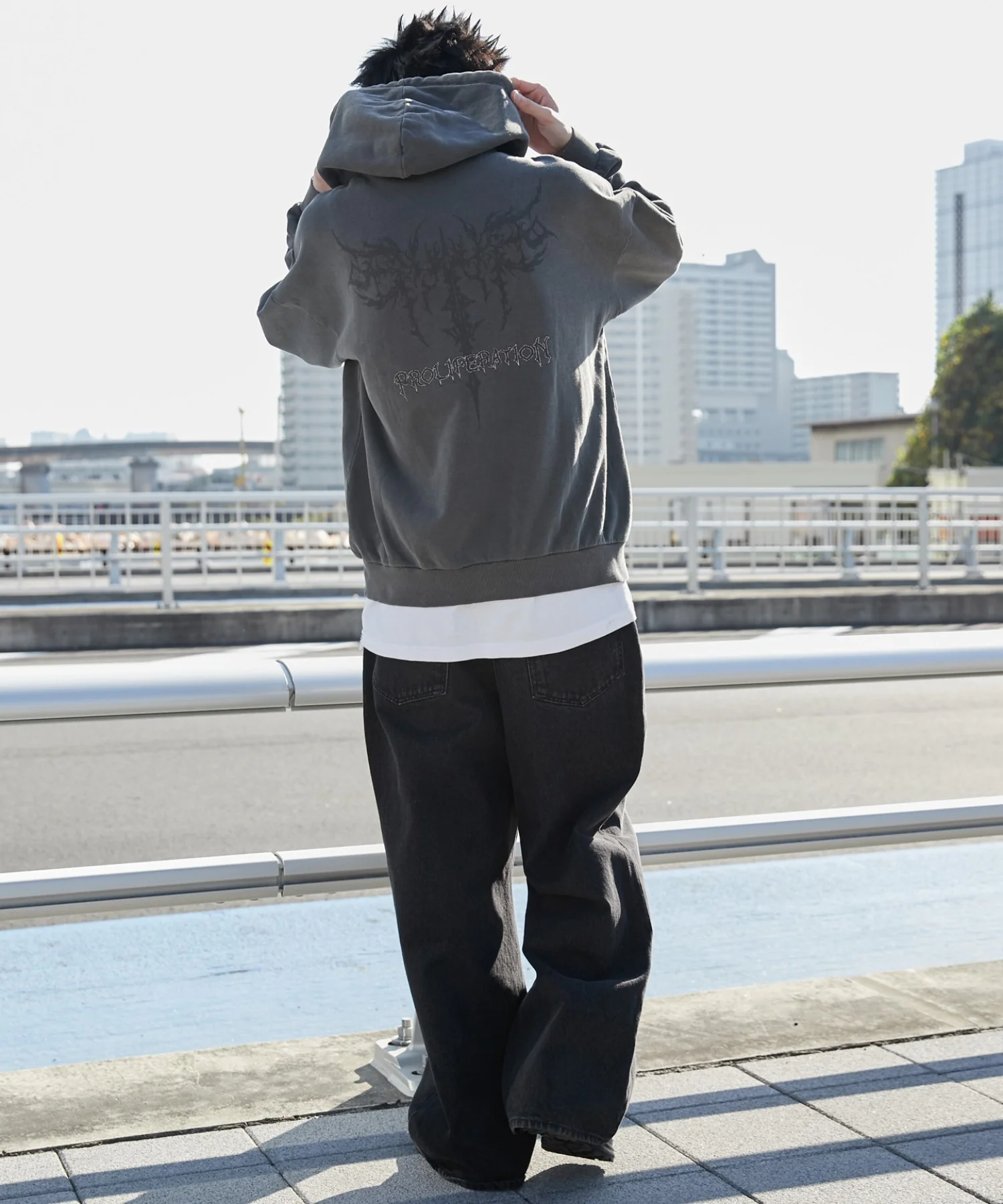 ピグメントグラフィックプルパーカー - Image 30
